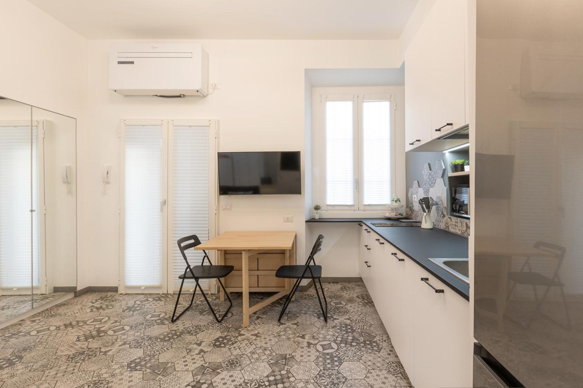 Tiny & Tidy Studio In The Key Area Of 밀라노 외부 사진